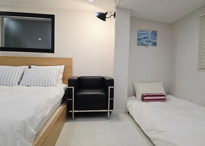 Apartment D-enough Private House For 6 *