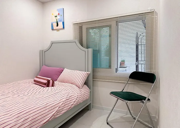D-enough Private House For 6 Seoul