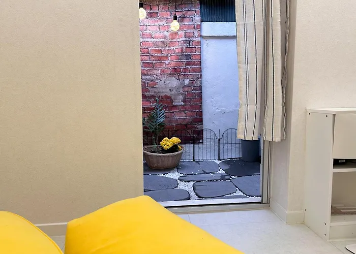 D-enough Private House For 6 Apartment *
