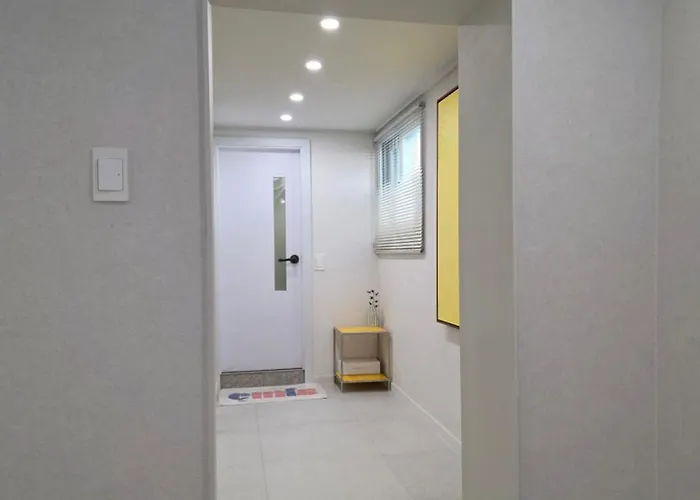 D-enough Private House For 6 Apartment *
