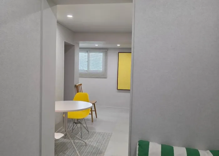 D-enough Private House For 6 Apartment Seoul